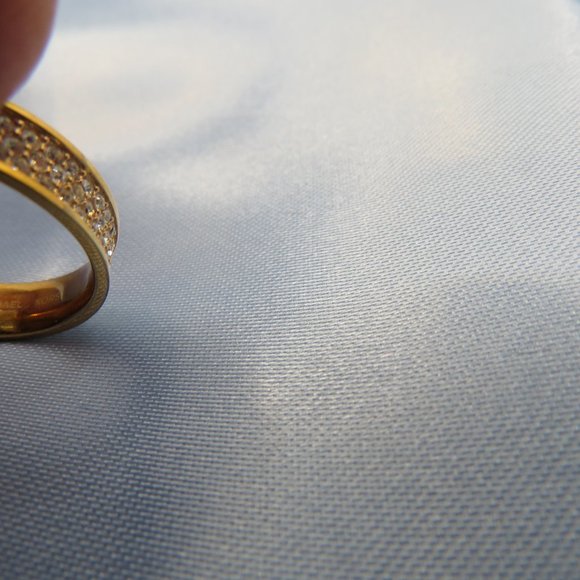 Michael Korse Ring size 8 - Picture 4 of 7